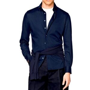 Navy Extra Slim Fit Shirt
Knitted Egyptian Cotton size 16-16 1/2